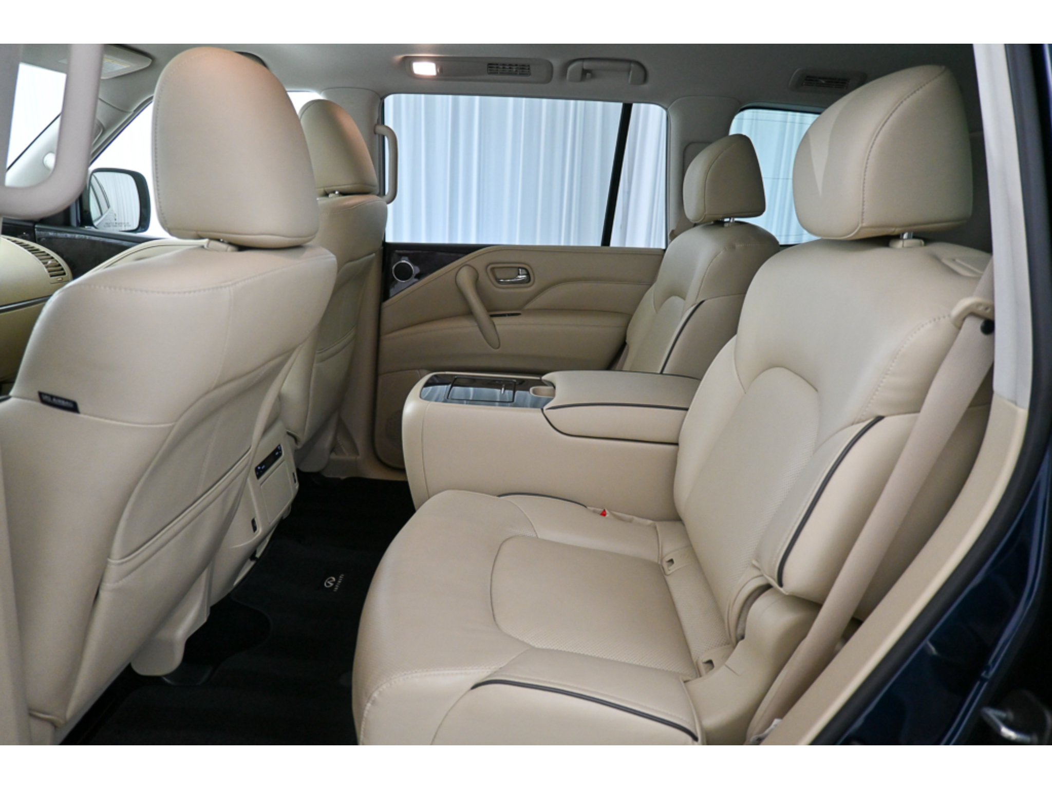 Used 2022 INFINITI QX80 Luxe w/ Cargo Package AWD/4WD image 22