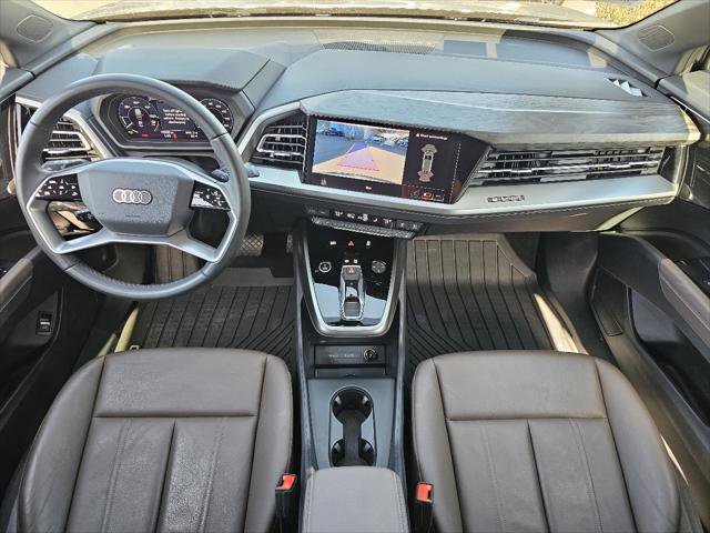 Used 2025 Audi Q4 e-tron Premium image 4