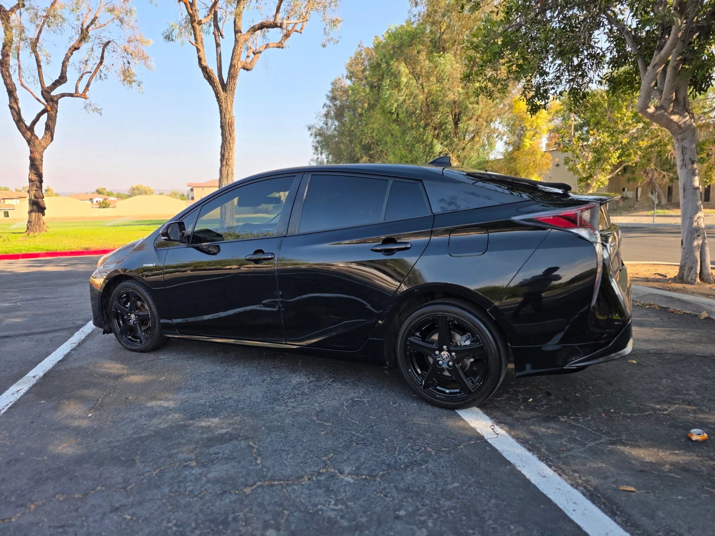 Used 2016 Toyota Prius Four Touring FWD image 6