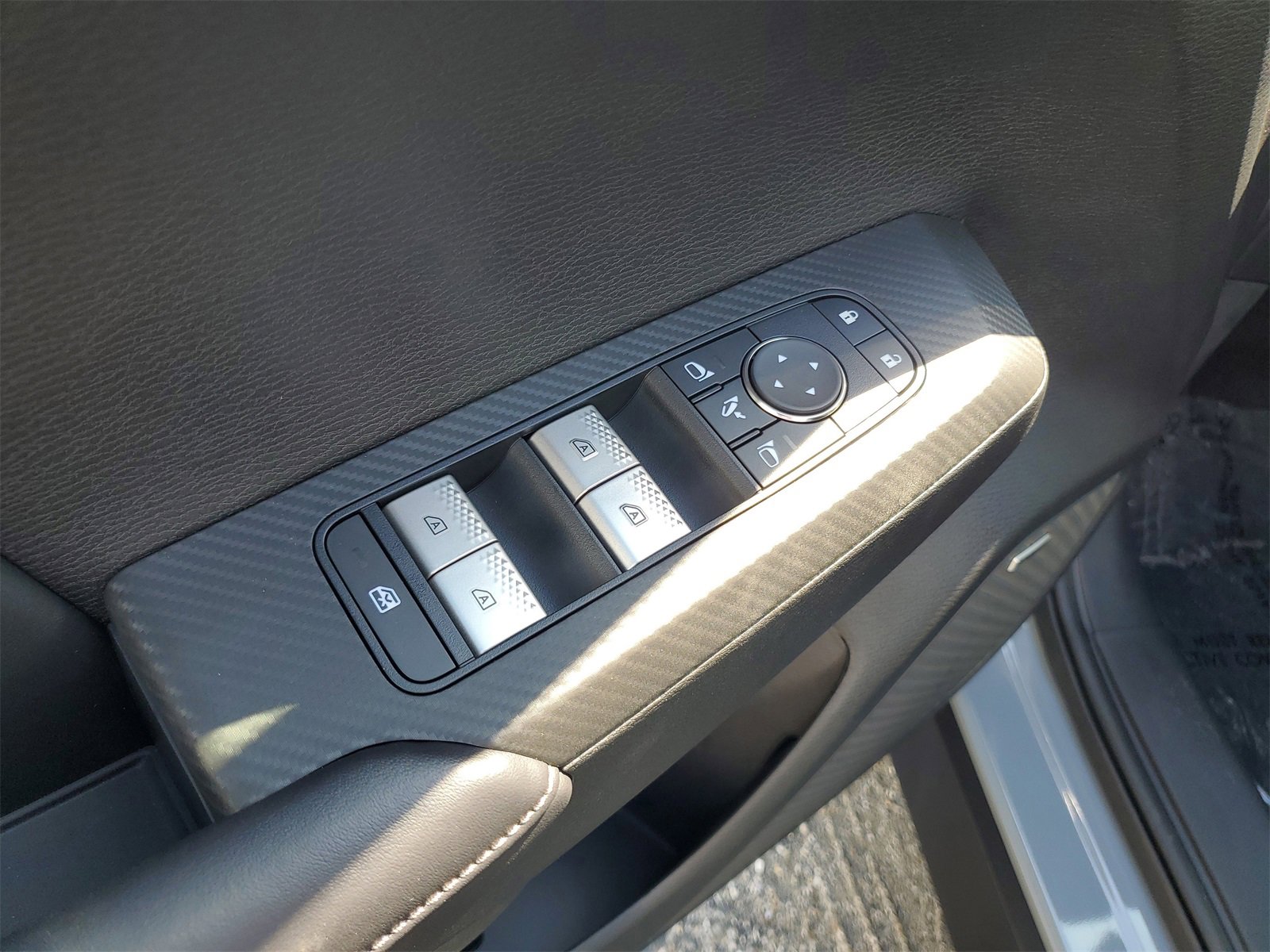 New 2025 Mitsubishi Outlander AWD image 9