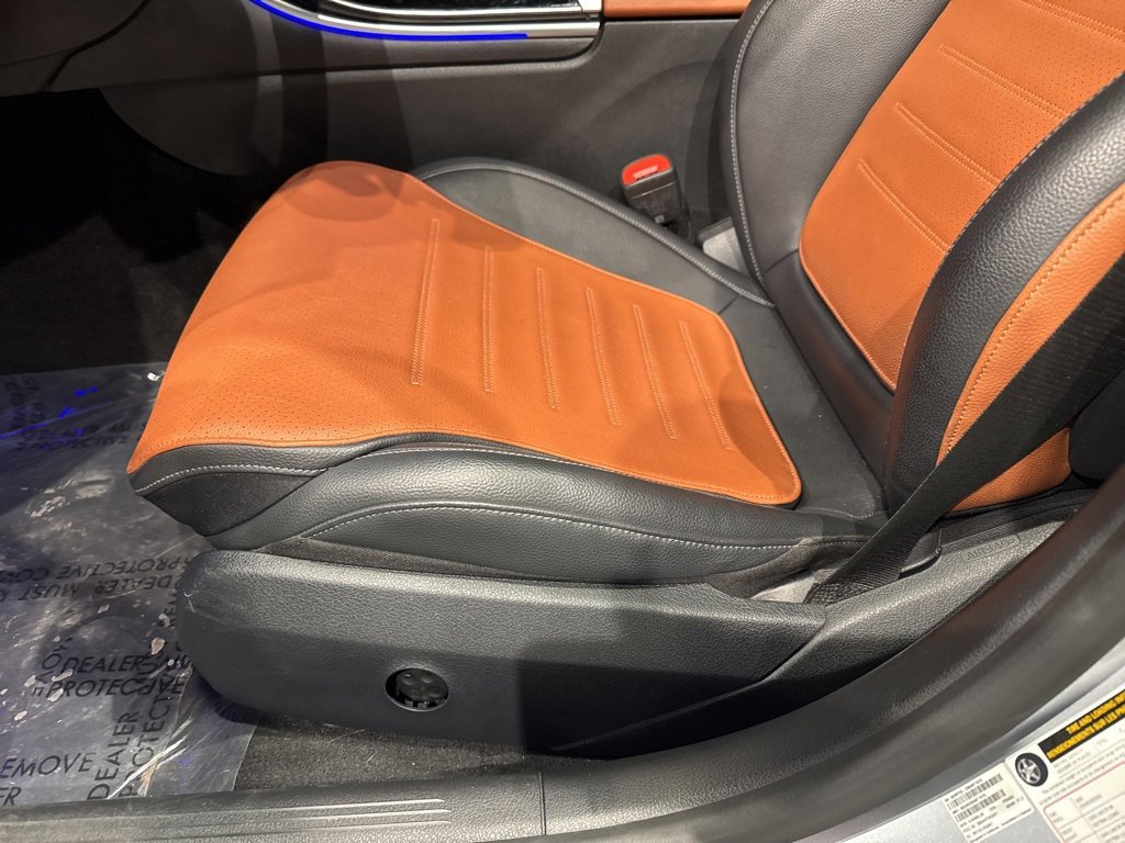 Used 2022 Mercedes-Benz C 300 4MATIC Sedan image 13