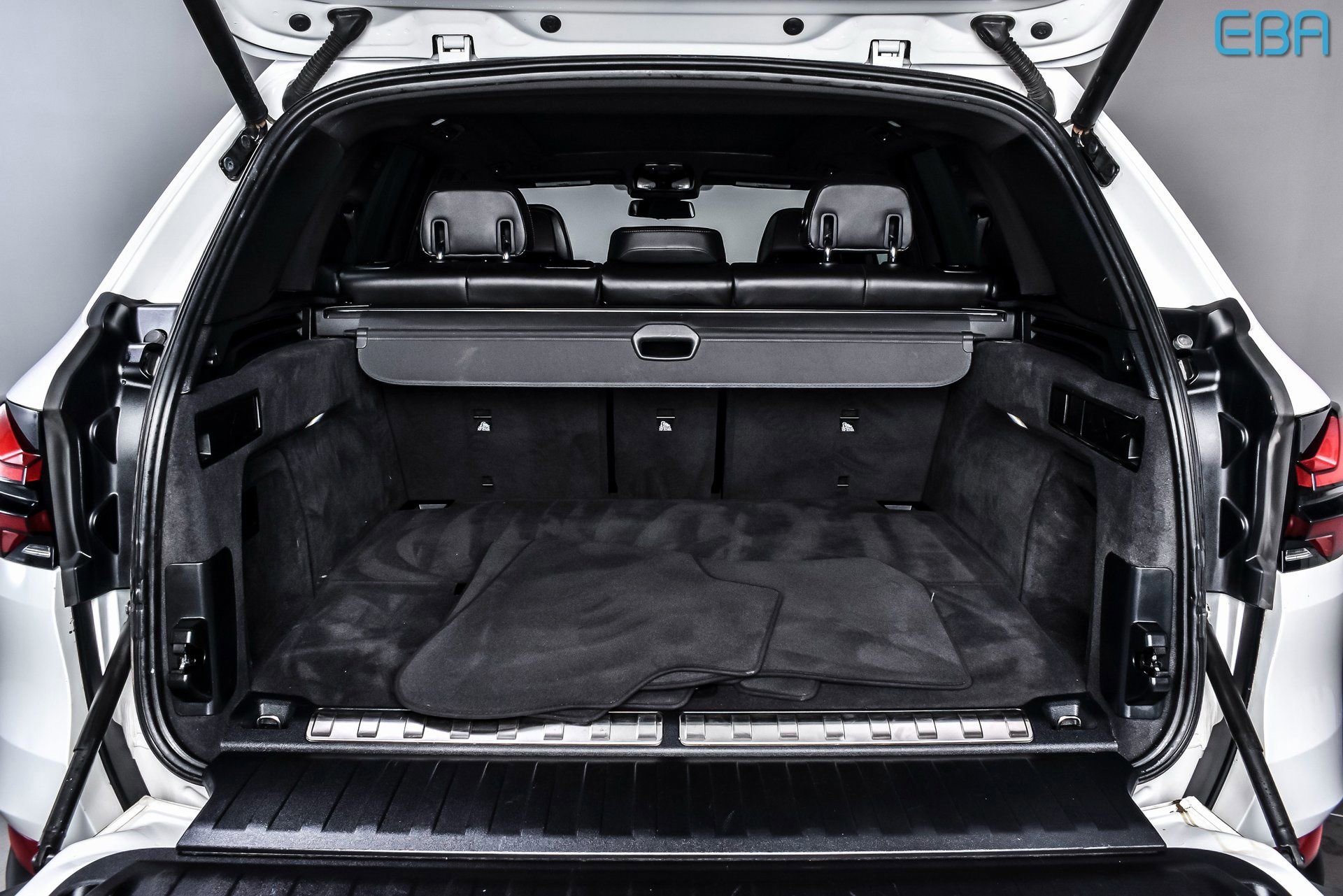 Used 2025 BMW X5 xDrive50e image 14