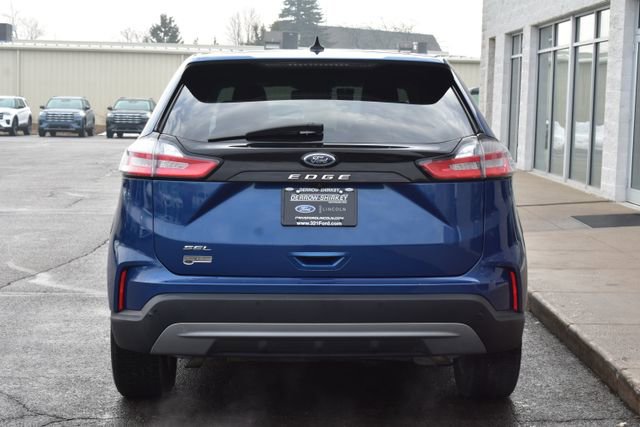 Used 2021 Ford Edge SEL w/ Cargo Accessory Package image 5