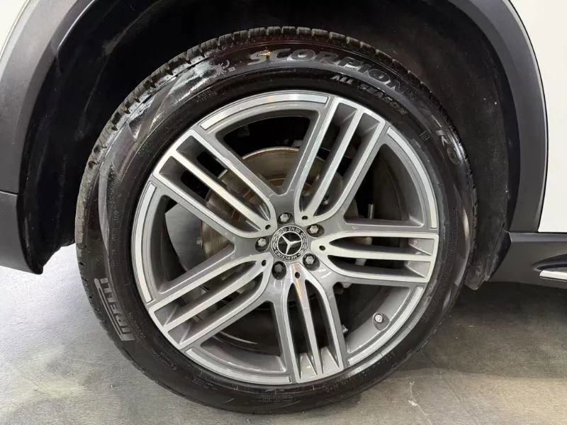 Used 2022 Mercedes-Benz GLS 450 4MATIC image 8