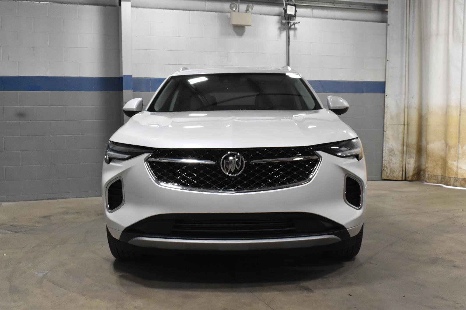 Used 2023 Buick Envision Avenir image 37