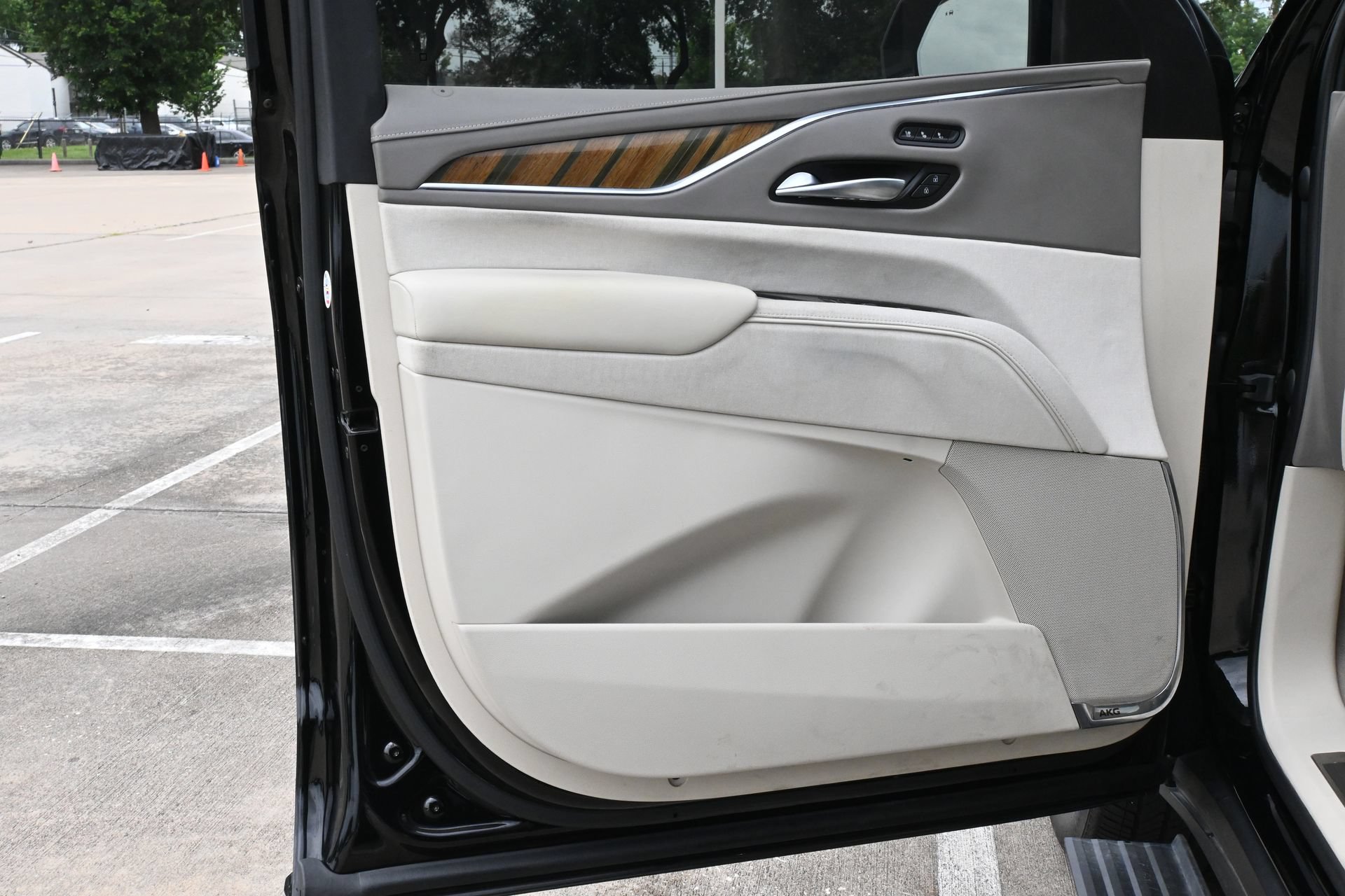 Used 2021 Cadillac Escalade Sport Platinum RWD image 20