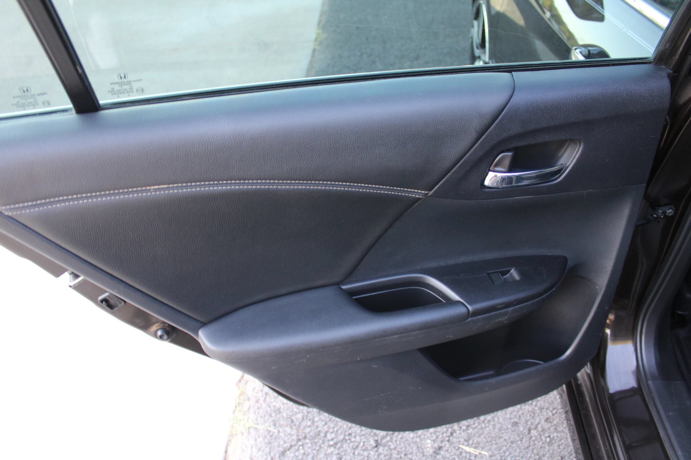 Used 2016 Honda Accord Sport image 16
