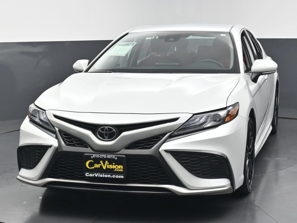 Used 2024 Toyota Camry XSE FWD image 7