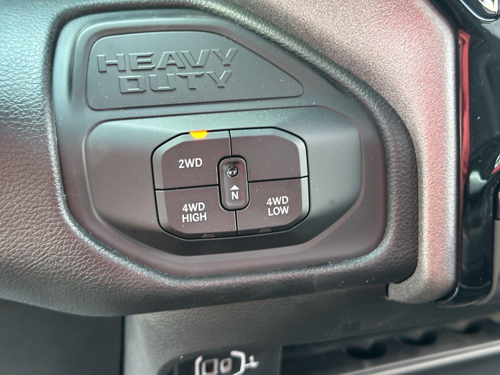 New 2026 RAM 3500 Tradesman AWD/4WD image 32