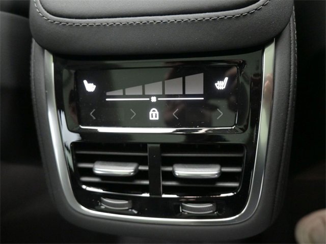New 2026 Volvo XC90 B6 Plus w/ Protection Package Premier image 35