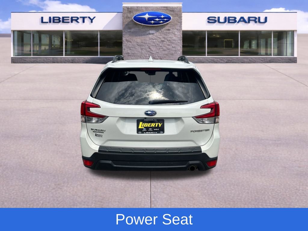 Used 2020 Subaru Forester Limited image 8