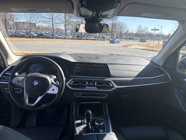 Used 2022 BMW X7 xDrive40i w/ Premium Package image 9