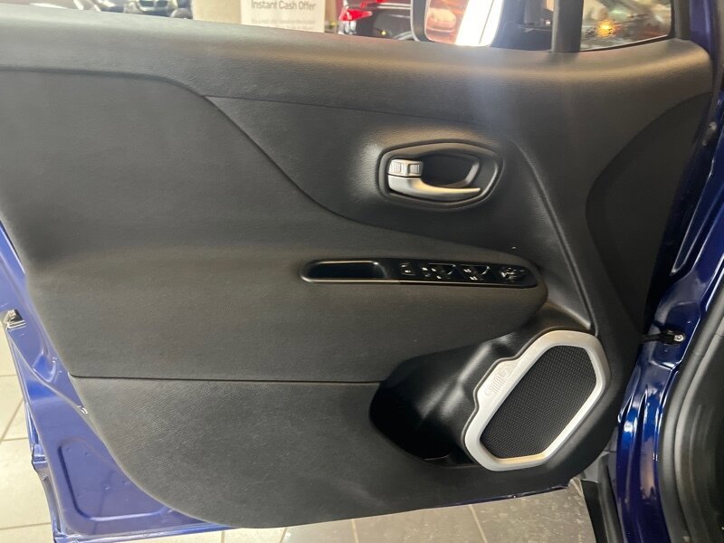 Used 2020 Jeep Renegade Sport FWD image 19