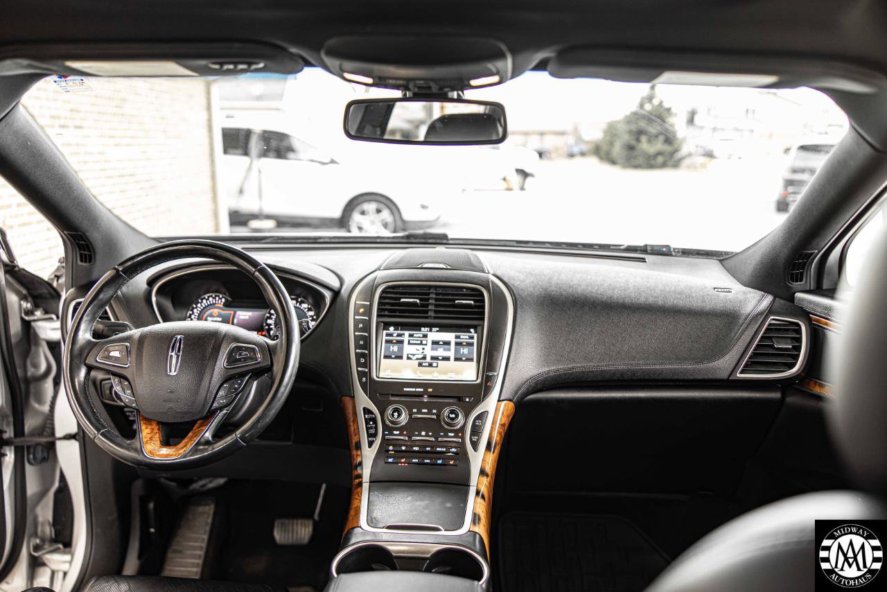 Used 2016 Lincoln MKX Reserve image 21