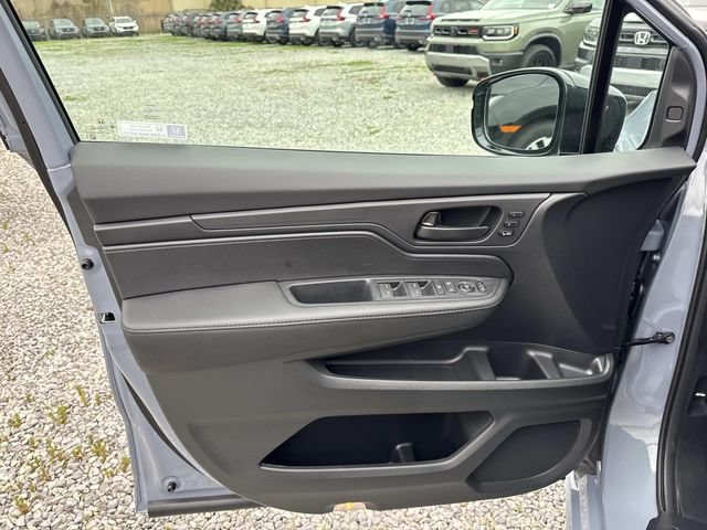 New 2026 Honda Odyssey Elite image 8