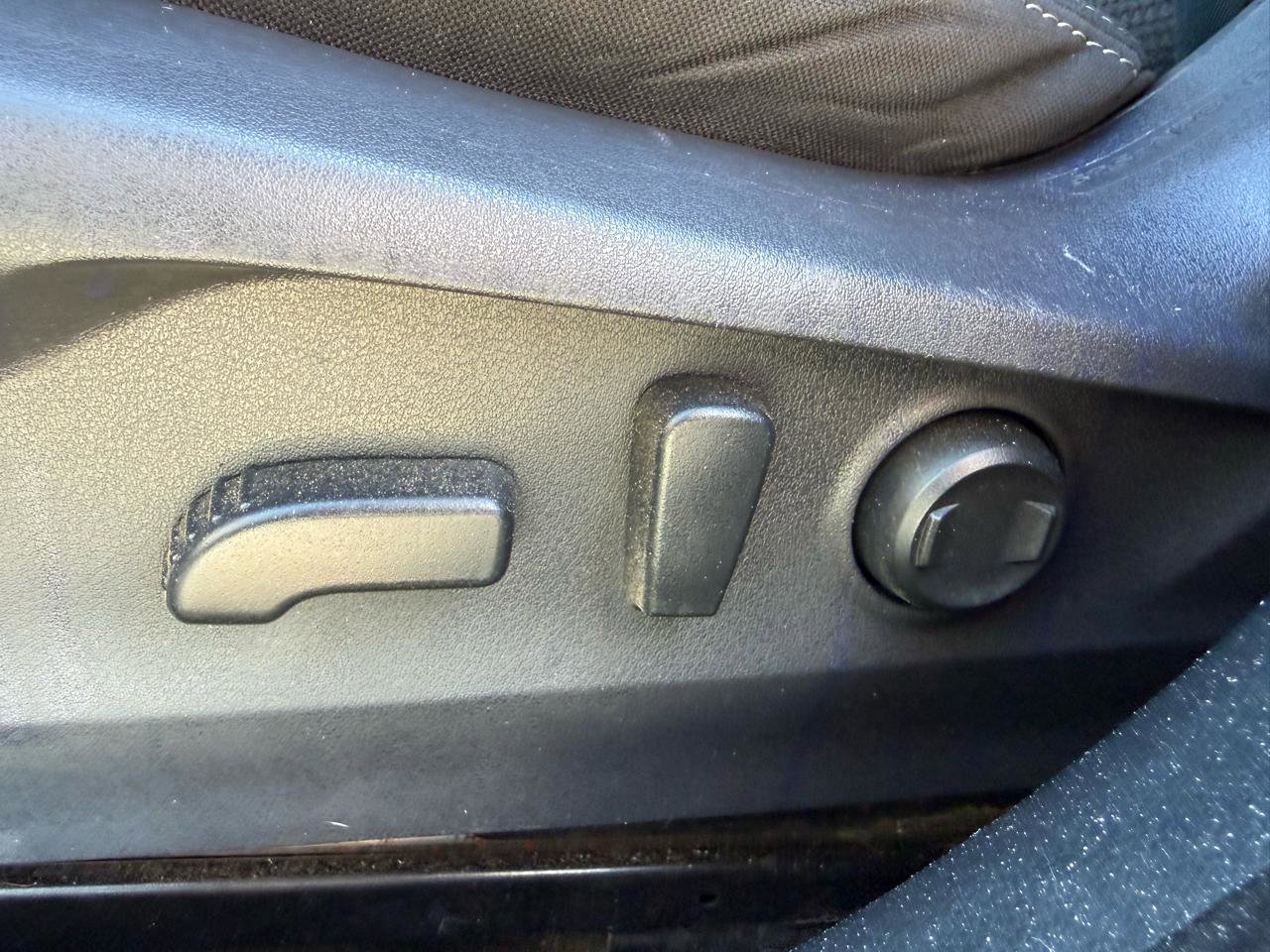 Used 2022 Subaru Outback Premium image 12