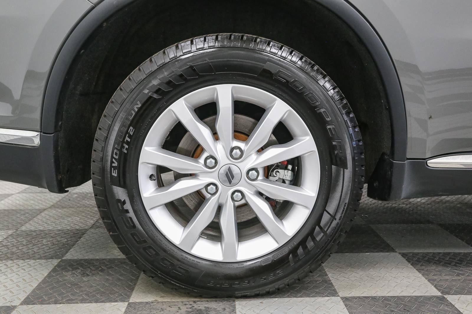 Used 2021 Dodge Durango SXT AWD/4WD image 16
