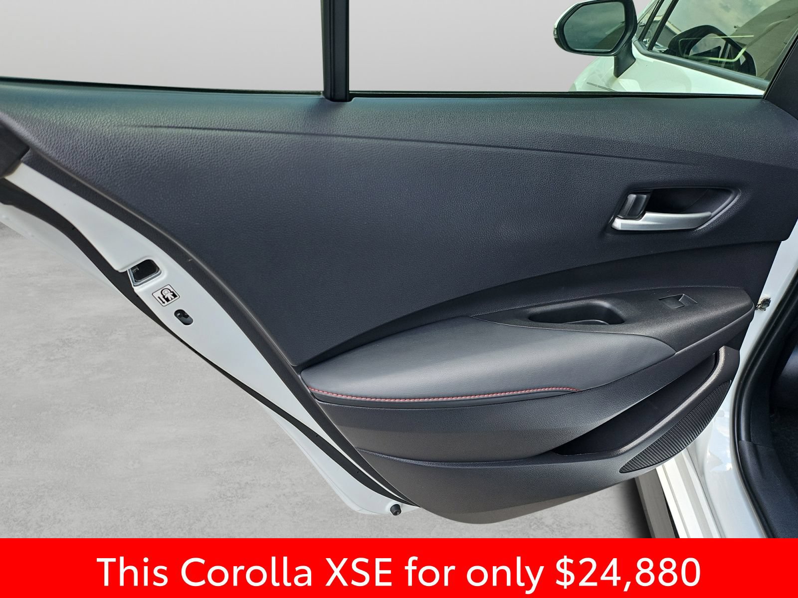 Used 2023 Toyota Corolla XSE FWD image 35