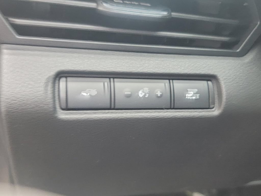 Used 2024 Nissan Altima 2.5 SR FWD image 31