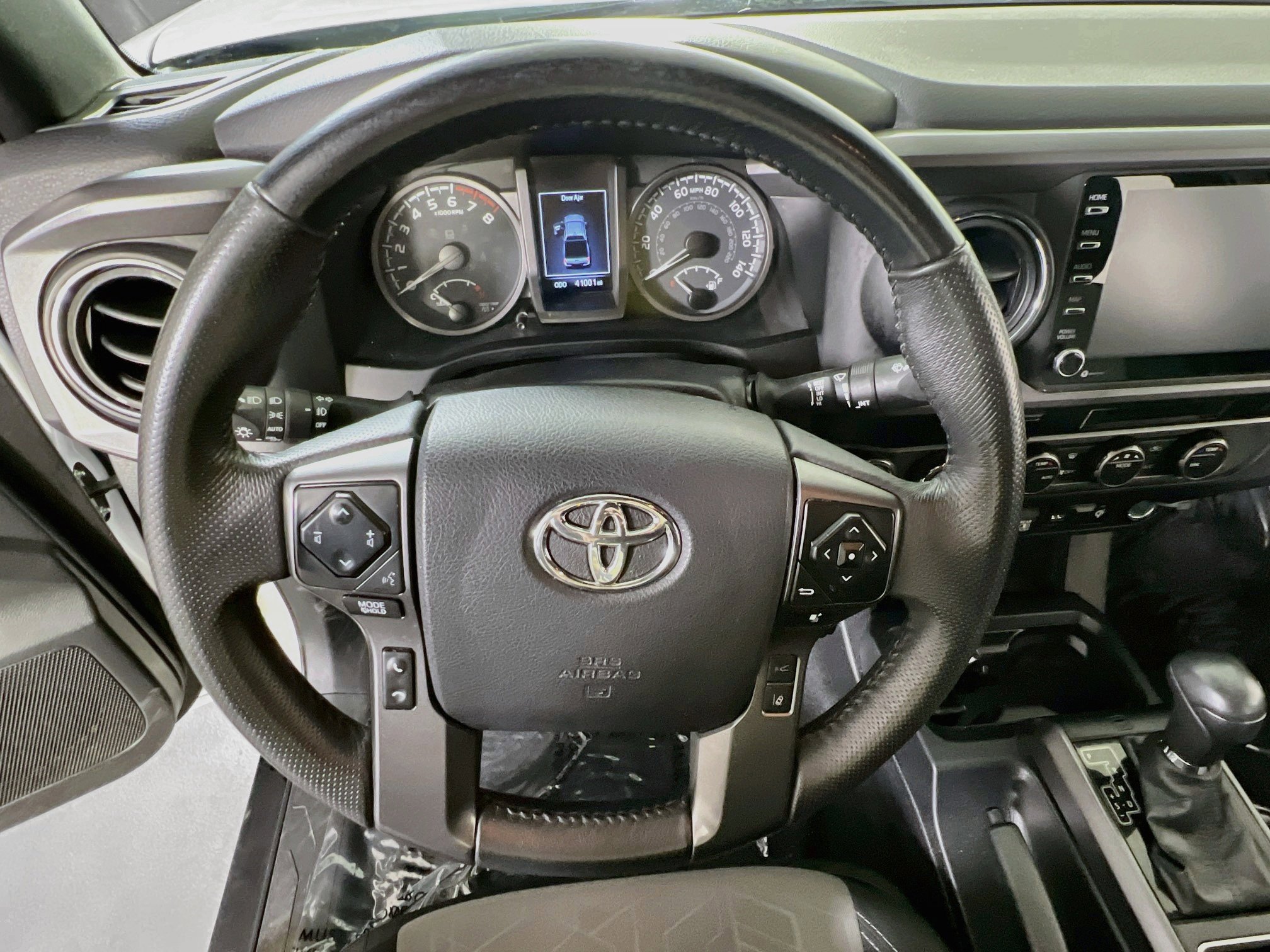 Used 2023 Toyota Tacoma TRD Sport AWD/4WD image 11