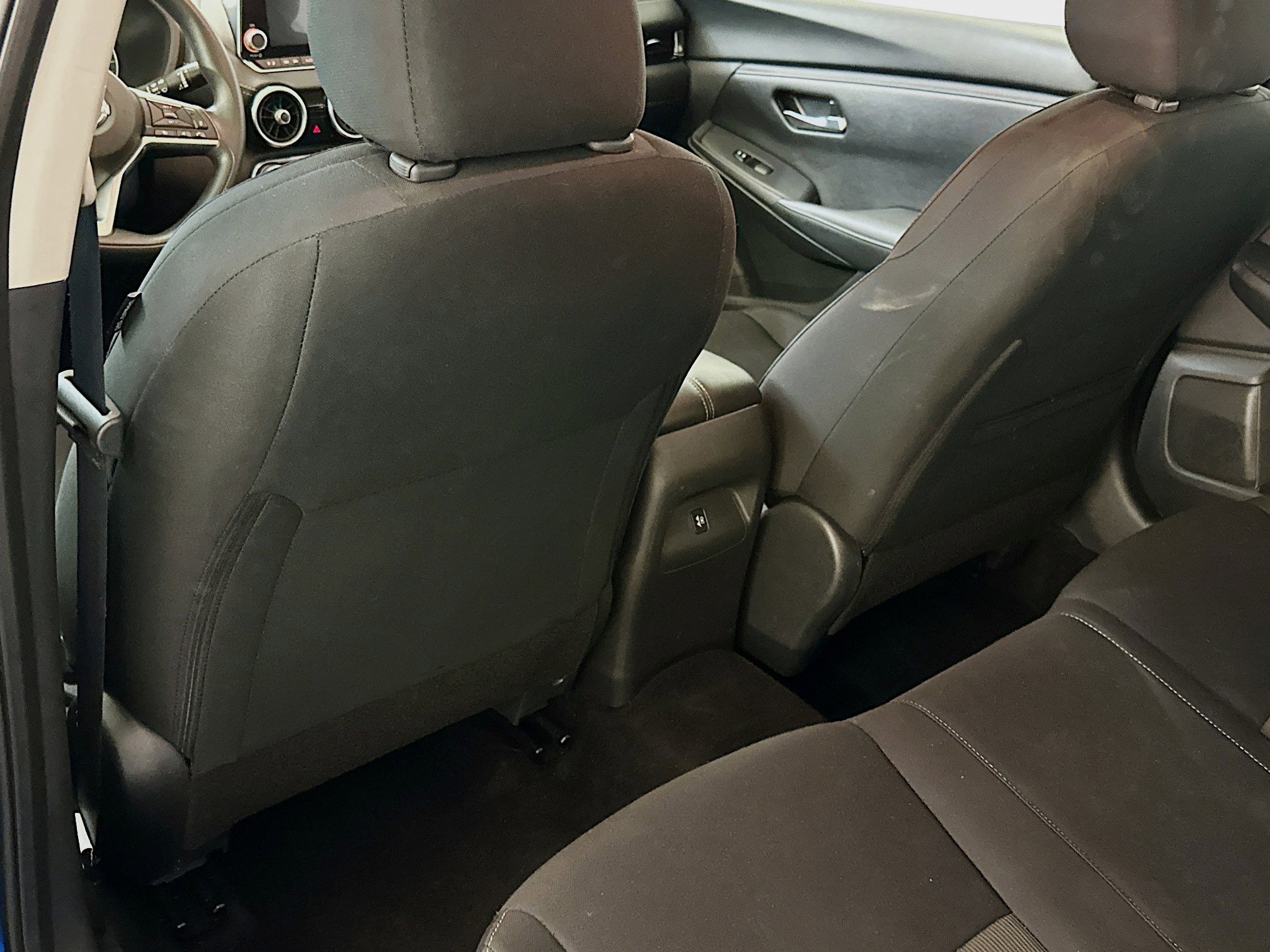 Used 2024 Nissan Sentra SV image 27