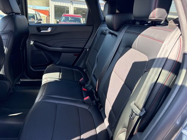 New 2026 Ford Escape ST-Line w/ Cold Weather Package AWD/4WD image 13