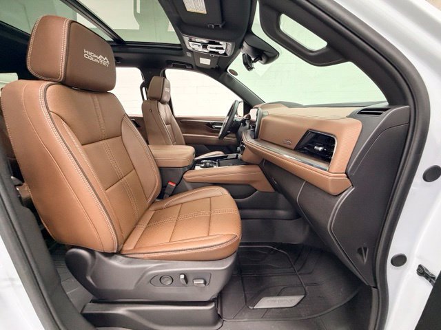 Used 2026 Chevrolet Tahoe High Country w/ Sun And Tow Package AWD/4WD image 29