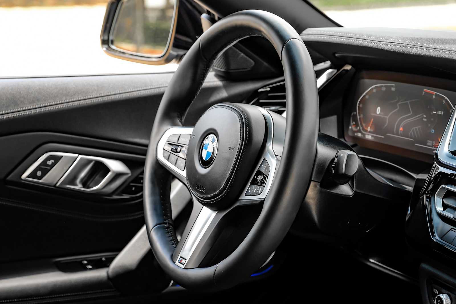 Used 2024 BMW Z4 sDrive30i w/ Convenience Package RWD image 23