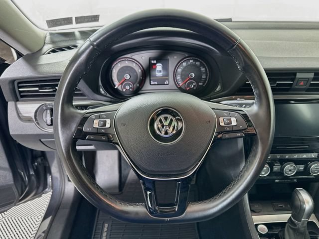 Used 2020 Volkswagen Passat 2.0T R-Line FWD image 12