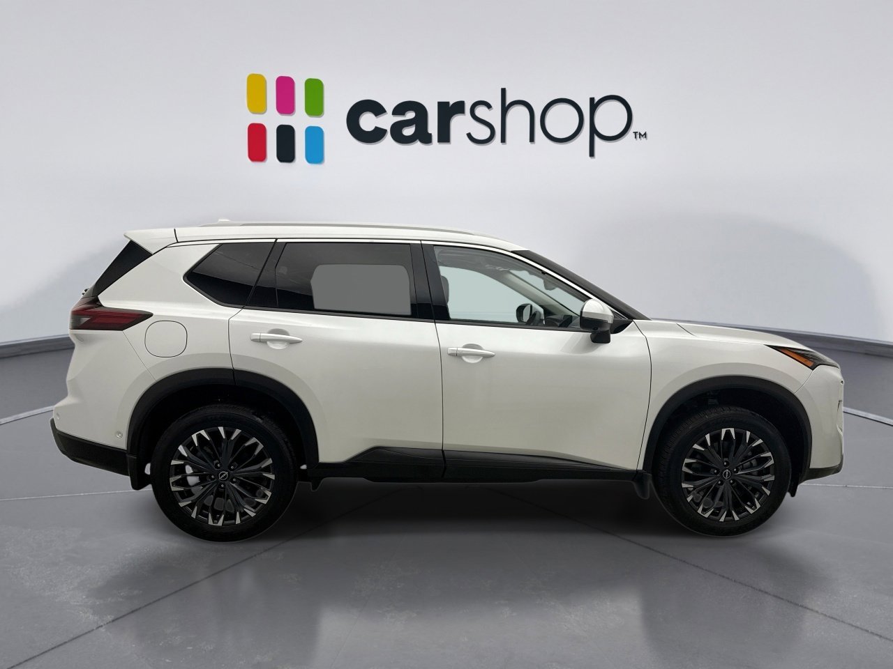 Used 2025 Nissan Rogue SL w/ Tech Package AWD/4WD image 6