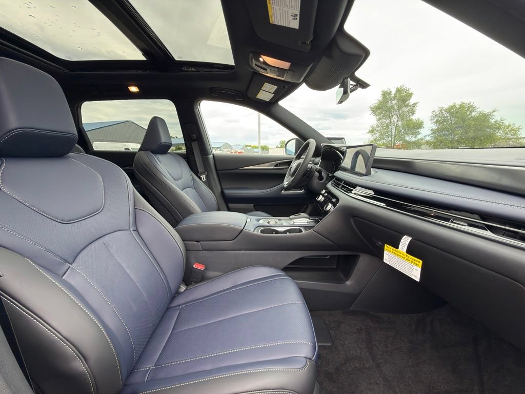 New 2027 INFINITI QX60 Sport w/ Dark Cargo Package AWD/4WD image 13