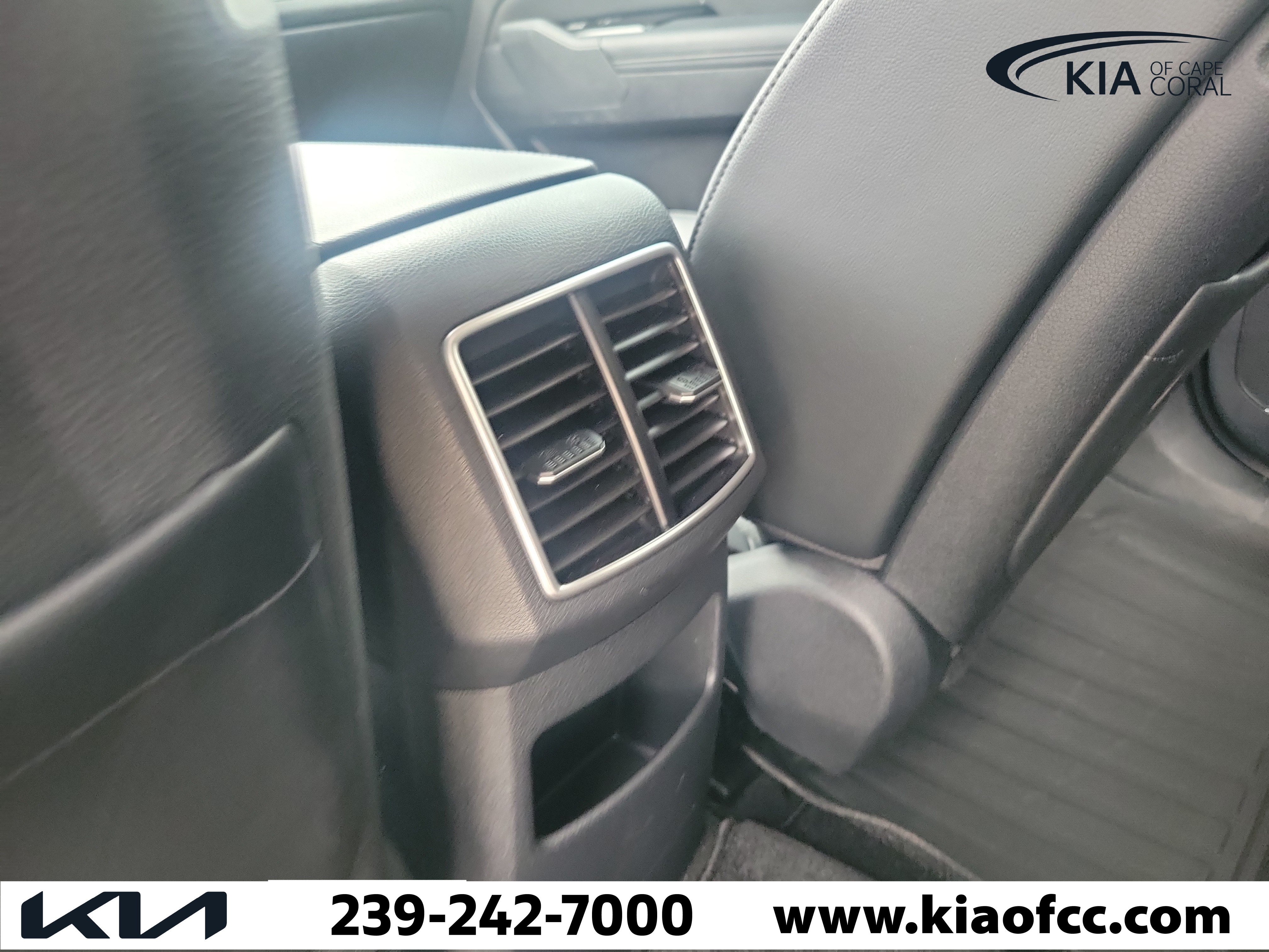 Certified 2025 Kia Sportage EX w/ Premium Package FWD image 16