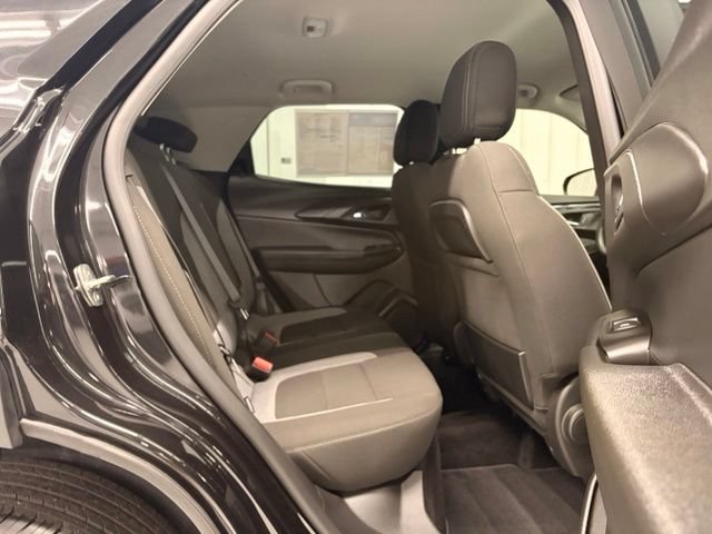 Used 2024 Chevrolet TrailBlazer LS w/ LS Convenience Package AWD/4WD image 9