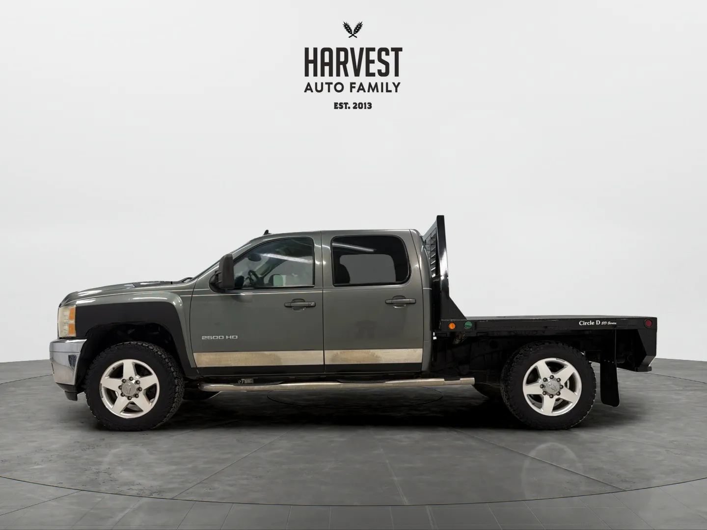 Used 2011 Chevrolet Silverado 2500 LTZ w/ LTZ Plus Package AWD/4WD image 2
