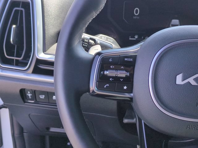 Certified 2025 Kia Sorento SX Prestige AWD/4WD image 18