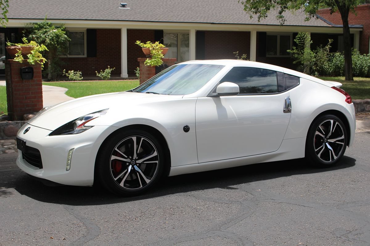 Used 2019 Nissan 370Z Touring Sport RWD image 32