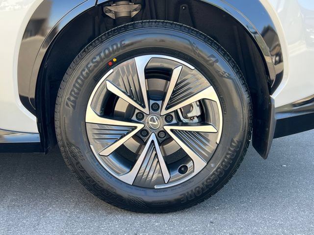Used 2025 Lexus RZ 300e w/ Accessory Package (2T) FWD image 12