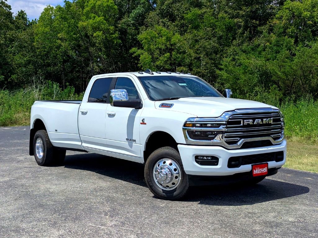 New 2026 RAM 3500 Laramie w/ Max Tow Package image 34