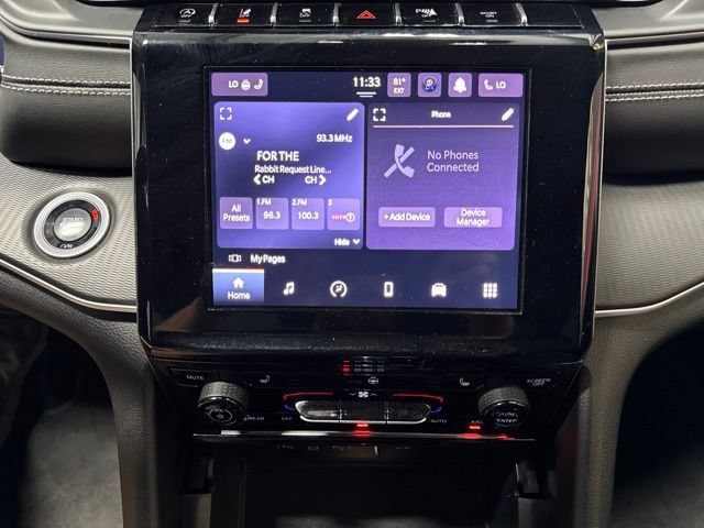 Used 2025 Jeep Grand Cherokee L Altitude AWD/4WD image 9