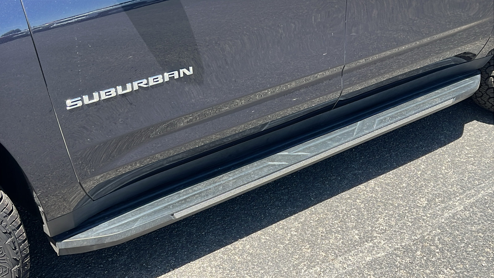 Certified 2023 Chevrolet Suburban Premier AWD/4WD image 11