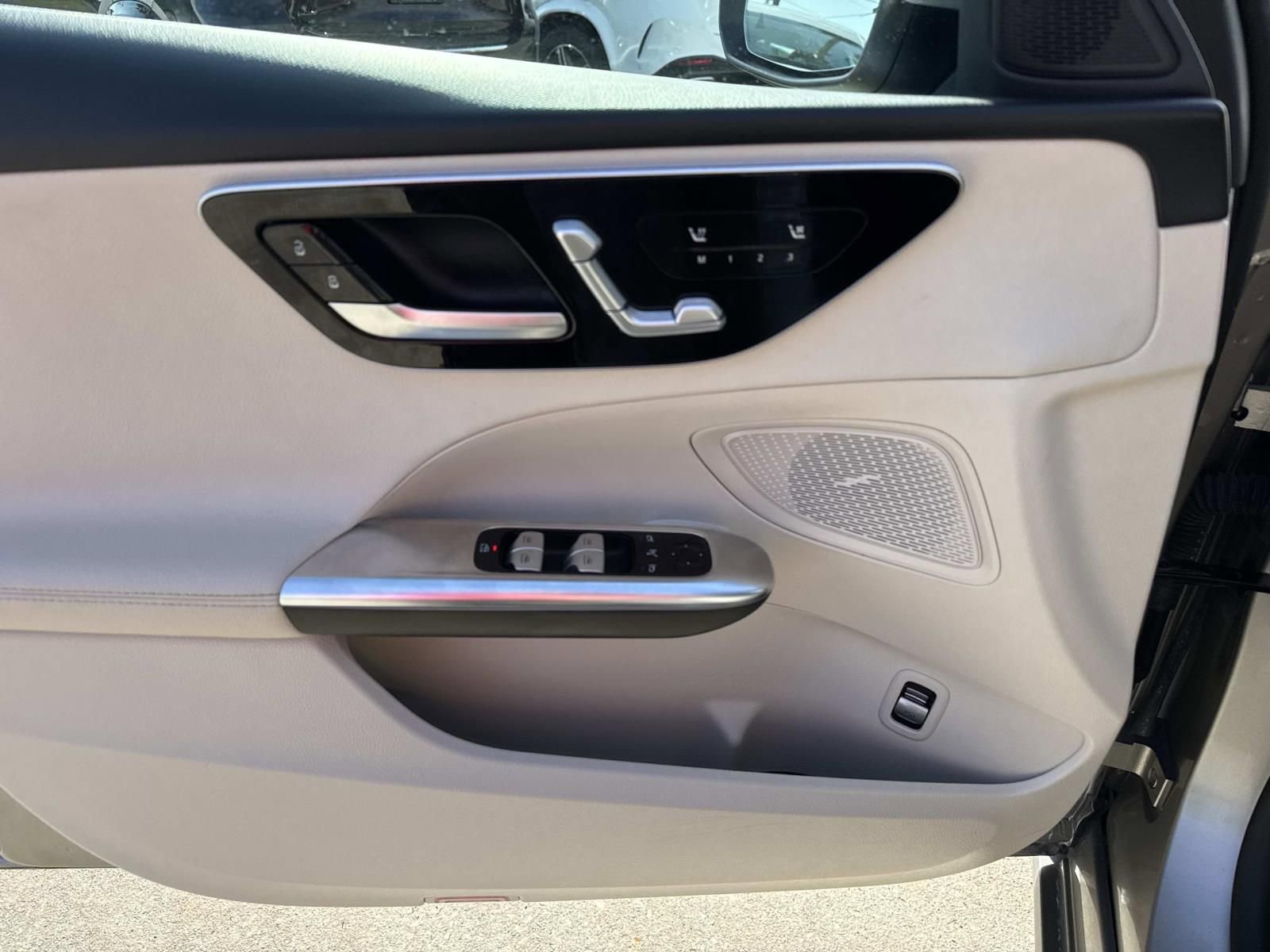 Used 2023 Mercedes-Benz C 300 Sedan image 19