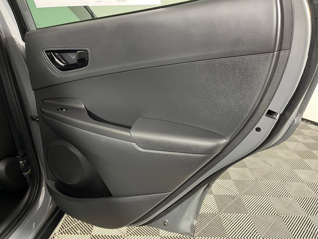 Used 2021 Hyundai Kona Night image 14