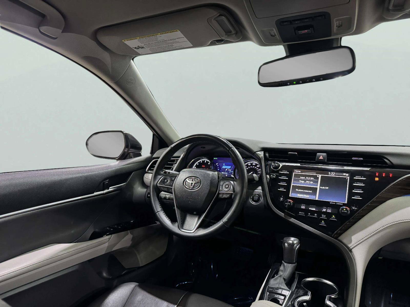 Used 2020 Toyota Camry XLE FWD image 51