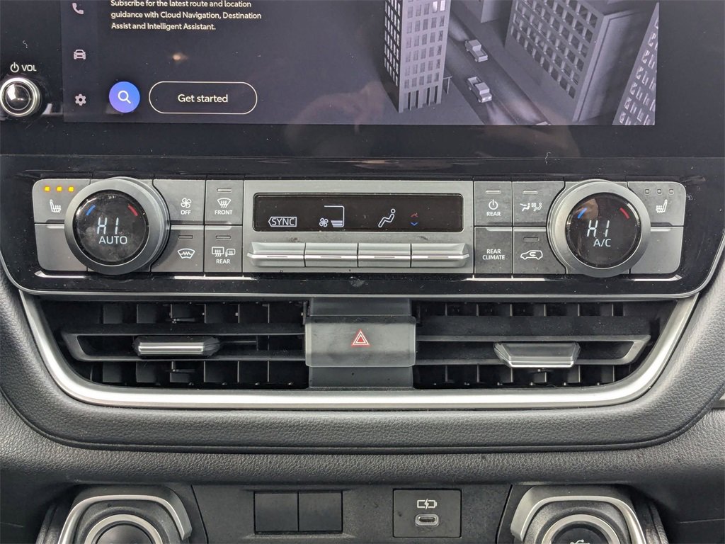 Used 2025 Toyota Grand Highlander AWD image 28