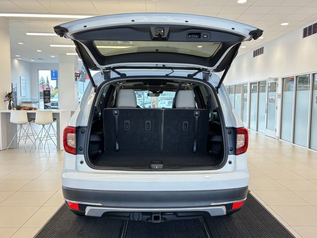 Used 2022 Honda Pilot Elite image 9