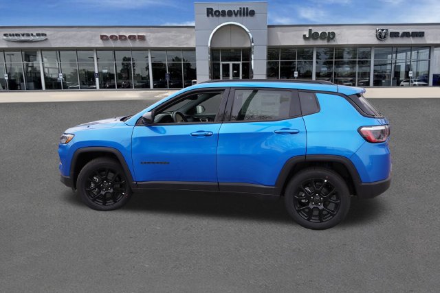 New 2026 Jeep Compass Latitude AWD/4WD image 7
