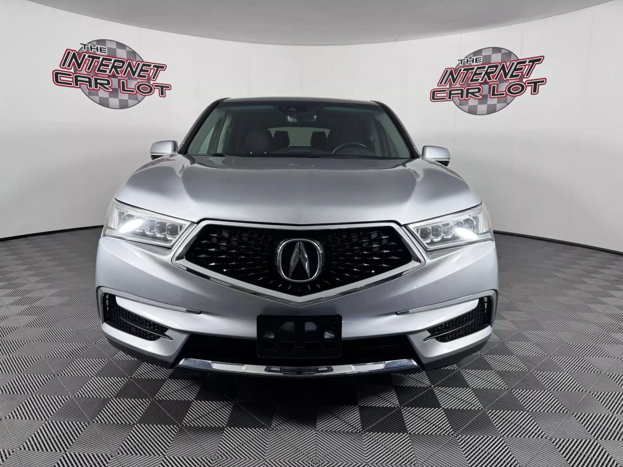 Used 2020 Acura MDX w/ Technology Package FWD image 2