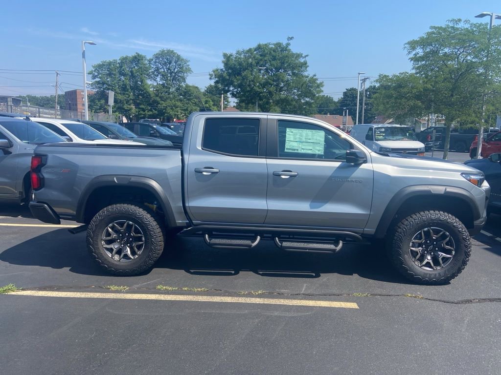 New 2025 Chevrolet Colorado ZR2 w/ Technology Package image 3