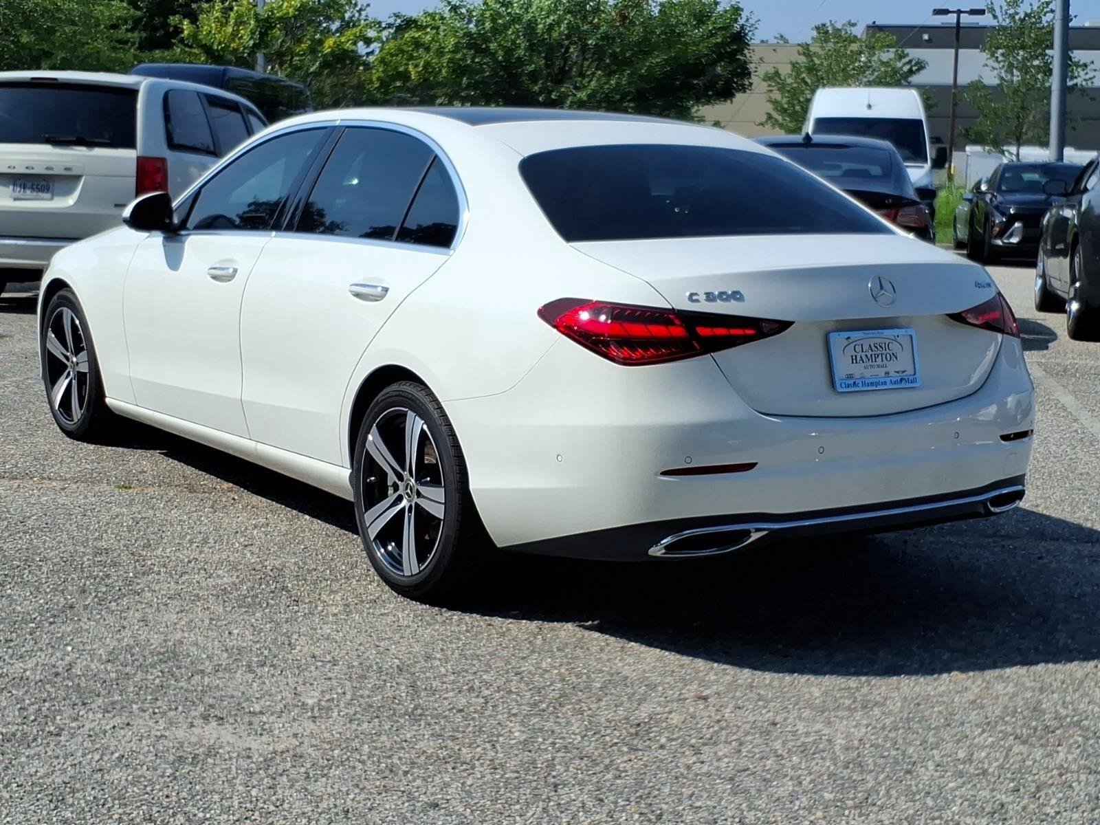 Used 2025 Mercedes-Benz C 300 4MATIC Sedan image 10