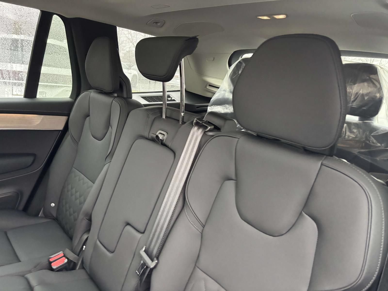 New 2026 Volvo XC90 B6 Plus w/ Protection Package Premier AWD/4WD image 26